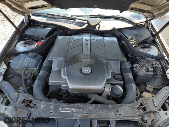 2004 Mercedes-Benz CLK 55 AMG with VIN WDBTK76G14T011421, listed as a Copart auction lot 65686025 with 135,399 mi miles and Salvage title. Bid and sale history available at DreamBid. Image 11.