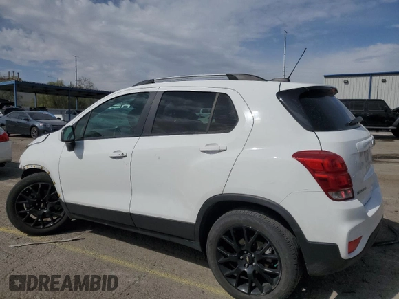 2022 Chevrolet Trax LT with VIN KL7CJPSM8NB539008, listed as a Copart auction lot 53315515 with 61,242 mi miles and Salvage title. Bid and sale history available at DreamBid. Image 2.