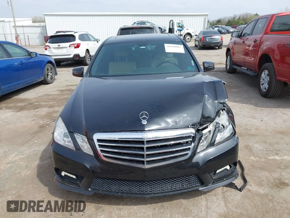 2011 Mercedes-Benz E-Class E 350 Luxury with VIN WDDHF5GB9BA377841, listed as a IAAI auction lot 41940003 with 180,639 mi miles. Bid and sale history available at carsss.com. Image 11.