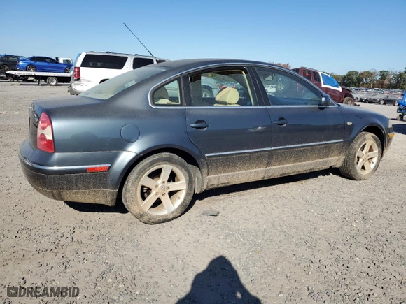2004 Volkswagen Passat Sedan GLX with VIN WVWRH63B84P102465, listed as a Copart auction lot 76418134 with 106,322 mi miles and Salvage Title. Bid and sale history available at carsss.com. Image 3.