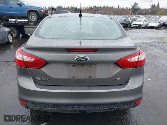 2012 Ford Focus SE with VIN 1FAHP3F24CL217777, listed as a IAAI auction lot 41831391 with 218,308 mi miles. Bid and sale history available at carsss.com. Image 17.
