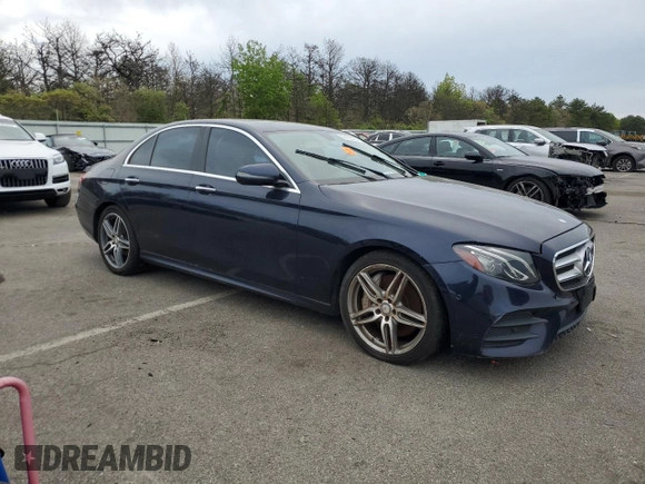 2017 Mercedes-Benz E 300 Luxury z VIN WDDZF4KB3HA076755, wystawiony jako Copart lot #56703125 z przebiegiem Nie podano mil oraz Czysty tytuł • Clean title. Historia ofert i sprzedaży dostępna na DreamBid. Obrazek 4.