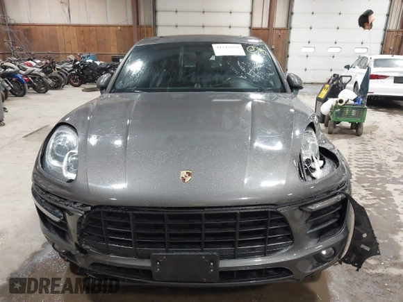 2015 Porsche Macan S with VIN WP1AB2A55FLB72230, listed as a IAAI auction lot 42242810 with 98,907 mi miles and . Bid and sale history available at DreamBid. Image 12.