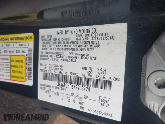 2019 Ford Fusion SE with VIN 3FA6P0HD6KR203724, listed as a IAAI auction lot 41921200 with 95,459 mi miles. Bid and sale history available at carsss.com. Image 9.