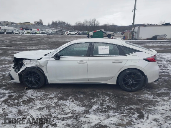 2023 Honda Civic Sport z VIN 19XFL2H89PE008381, wystawiony jako IAAI lot #41443683 z przebiegiem Nie podano mil oraz . Historia ofert i sprzedaży dostępna na DreamBid. Obrazek 14.