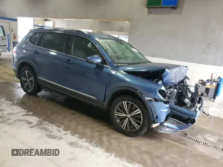 2018 Volkswagen Tiguan SEL с VIN 3VV3B7AX9JM025975, выставлен на аукционе Copart как лот 58786895 с пробегом 84 778 миль миль и Списание • Salvage title. История ставок и продаж доступна на DreamBid. Изображение 4.