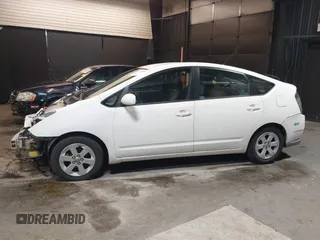 2005 Toyota Prius with VIN JTDKB22U453123675, listed as a IAAI auction lot 42115542 with 87,252 mi miles. Bid and sale history available at carsss.com. Image 15.