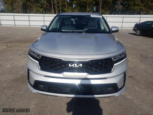 2024 Kia Sorento Hybrid EX with VIN KNDRHDLG5R5259583, listed as a Copart auction lot 81141214 with 12,133 mi miles and Salvage Title. Bid and sale history available at carsss.com. Image 5.