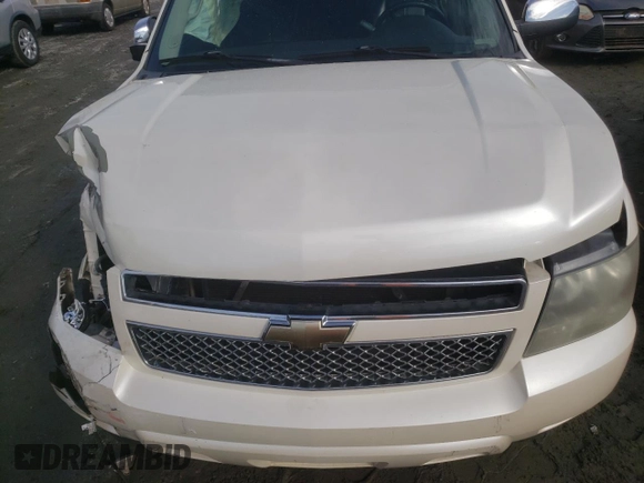 2008 Chevrolet Tahoe 3LT z VIN 1GNFK13078R199472, wystawiony jako Copart lot #85005124 z przebiegiem 235 666 mil mil oraz Szkoda całkowita • Salvage title. Historia ofert i sprzedaży dostępna na DreamBid. Obrazek 12.