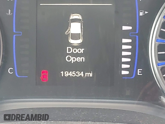 2015 Chrysler 200 Limited with VIN 1C3CCCAB7FN670991, listed as a IAAI auction lot 41625738 with 194,534 mi miles and . Bid and sale history available at DreamBid. Image 15.