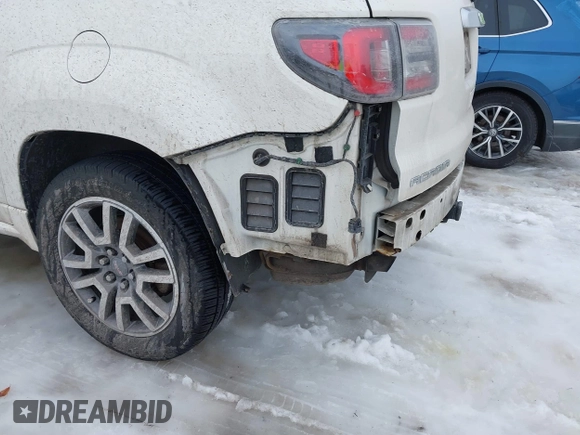 2014 GMC Acadia Denali with VIN 1GKKVTKD2EJ238997, listed as a IAAI auction lot 41640047 with 179,072 mi miles and . Bid and sale history available at carsss.com. Image 18.
