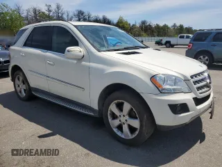 2010 Mercedes-Benz M 350 z VIN 4JGBB8GB8AA572076, wystawiony jako Copart lot #55743115 z przebiegiem 128 979 mil mil oraz Tytuł czysty. Historia ofert i sprzedaży dostępna na DreamBid. Obrazek 4.