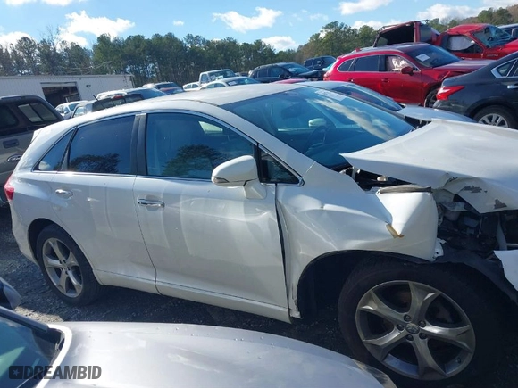 2013 Toyota Venza LE with VIN 4T3BK3BB8DU090583, listed as a IAAI auction lot 41072524 with 85,184 mi miles. Bid and sale history available at carsss.com. Image 13.
