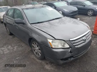 2007 Toyota Avalon XL with VIN 4T1BK36B47U171569, listed as a IAAI auction lot 41800454 with 237,627 mi miles. Bid and sale history available at carsss.com. Image 1.