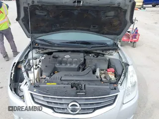 2012 Nissan Altima S z VIN 1N4AL2APXCN515572, wystawiony jako IAAI lot #41772526 z przebiegiem 82 265 mil mil oraz . Historia ofert i sprzedaży dostępna na DreamBid. Obrazek 10.