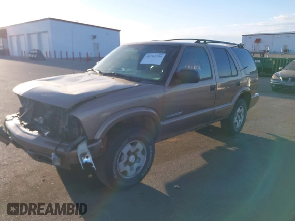 2004 Chevrolet Blazer LS z VIN 1GNDT13X74K143228, wystawiony jako IAAI lot #41761295 z przebiegiem 149 003 mil mil oraz . Historia ofert i sprzedaży dostępna na DreamBid. Obrazek 2.