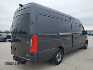 2022 Mercedes-Benz Sprinter Cargo with VIN W1W4ECHY5NT109594, listed as a Copart auction lot 86389144 with 148,413 mi miles and Clean Title. Bid and sale history available at carsss.com. Image 3.