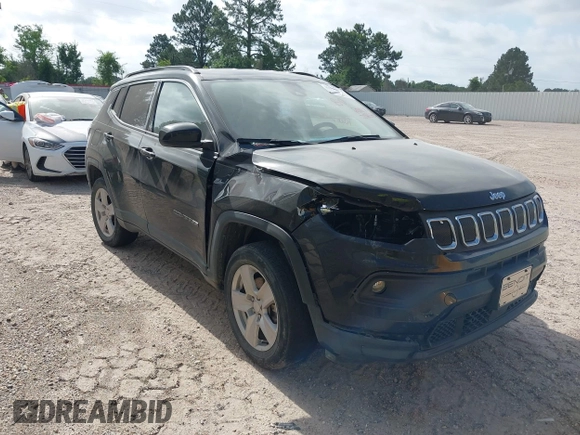2022 Jeep Compass Latitude z VIN 3C4NJDBBXNT209295, wystawiony jako IAAI lot #42198832 z przebiegiem Nie podano mil oraz . Historia ofert i sprzedaży dostępna na DreamBid. Obrazek 1.