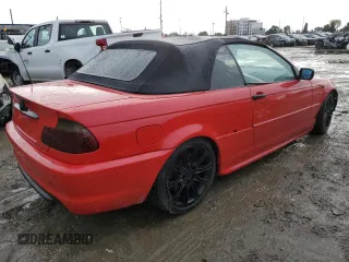 2006 BMW 3 Series 330Ci with VIN WBABW53446PZ39569, listed as a Copart auction lot 44373825 with 0 mi miles and Salvage Title. Bid and sale history available at carsss.com. Image 3.