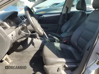 2014 Volkswagen Jetta SE z VIN 3VWD07AJ8EM238827, wystawiony jako Copart lot #43576355 z przebiegiem 87 159 mil mil oraz Szkoda całkowita • Salvage title. Historia ofert i sprzedaży dostępna na DreamBid. Obrazek 7.