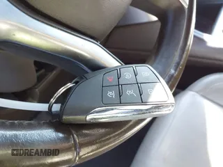 2021 Chevrolet Suburban LT z VIN 1GNSCCKD0MR195186, wystawiony jako IAAI lot #41621859 z przebiegiem 129 691 mil mil oraz . Historia ofert i sprzedaży dostępna na DreamBid. Obrazek 11.