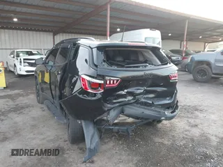 2019 Jeep Compass Latitude z VIN 3C4NJDBB7KT595637, wystawiony jako IAAI lot #41147396 z przebiegiem 107 208 mil mil oraz . Historia ofert i sprzedaży dostępna na DreamBid. Obrazek 6.