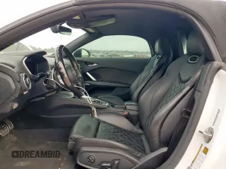 2017 Audi TT Roadster z VIN TRUT5CFV0H1012695, wystawiony jako Copart lot #57881695 z przebiegiem 87 580 mil mil oraz Szkoda całkowita • Salvage title. Historia ofert i sprzedaży dostępna na DreamBid. Obrazek 7.