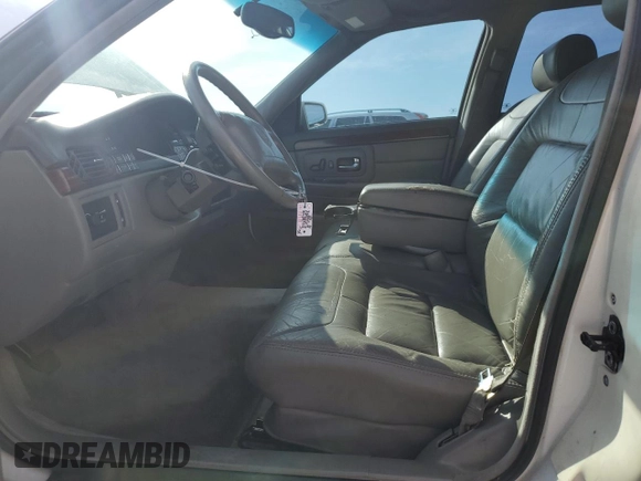 1998 Cadillac DeVille with VIN 1G6KD54Y7WU721351, listed as a Copart auction lot 42990425 with 98,666 mi miles and Salvage Title. Bid and sale history available at carsss.com. Image 7.
