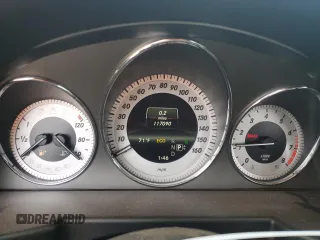 2013 Mercedes-Benz GLK 350 with VIN WDCGG8JB1DF993630, listed as a Copart auction lot 72516884 with 117,090 mi miles and Clean Title. Bid and sale history available at DreamBid. Image 9.