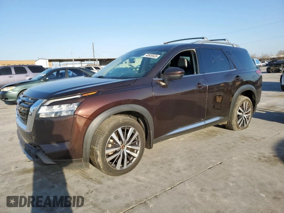 2022 Nissan Pathfinder Platinum z VIN 5N1DR3DK3NC264206, wystawiony jako Copart lot #48926535 z przebiegiem 251 456 mil mil oraz Czysty tytuł • Clean title. Historia ofert i sprzedaży dostępna na DreamBid. Obrazek 1.