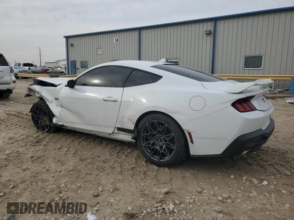 2024 Ford Mustang GT with VIN 1FA6P8CF8R5404335, listed as a Copart auction lot 45398695 with 21,081 mi miles and Salvage Title. Bid and sale history available at DreamBid. Image 2.