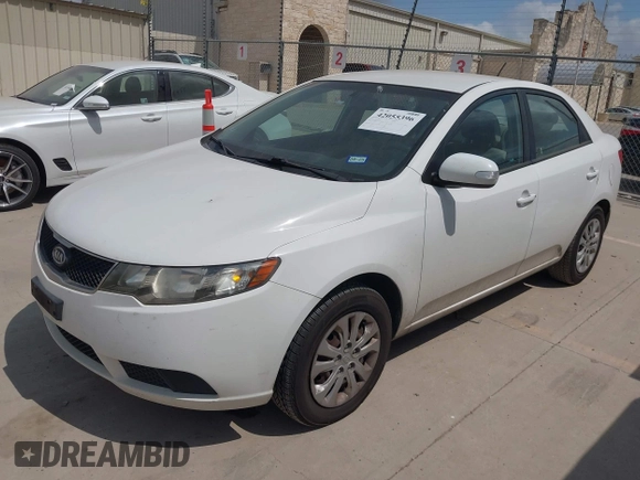 2010 Kia Forte EX with VIN KNAFU4A20A5298508, listed as a IAAI auction lot 42055396 with 250,843 mi miles. Bid and sale history available at carsss.com. Image 2.