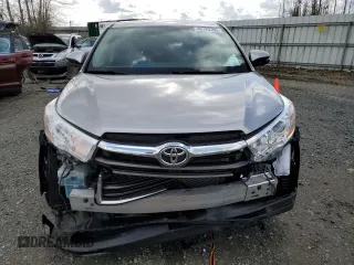 2014 Toyota Highlander LE z VIN 5TDBKRFH5ES019510, wystawiony jako Copart lot #49123765 z przebiegiem 97 367 mil mil oraz Szkoda całkowita • Salvage title. Historia ofert i sprzedaży dostępna na DreamBid. Obrazek 5.