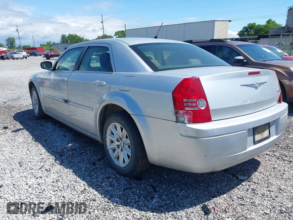 2008 Chrysler 300 LX with VIN 2C3KA43R78H250774, listed as a IAAI auction lot 42167963 with 113,676 mi miles and . Bid and sale history available at carsss.com. Image 3.