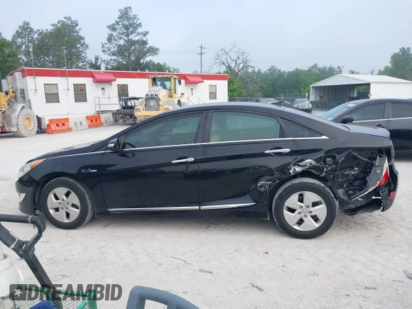 2012 Hyundai Sonata Hybrid with VIN KMHEC4A41CA054312, listed as a IAAI auction lot 42124397 with 49,581 mi miles and . Bid and sale history available at DreamBid. Image 14.