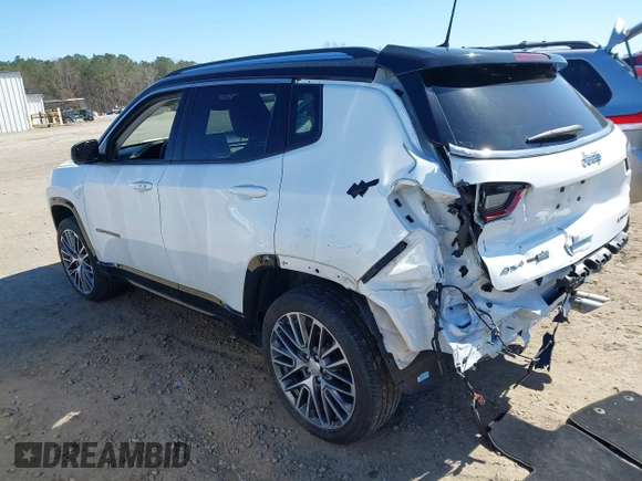 2022 Jeep Compass Limited with VIN 3C4NJDCB1NT149826, listed as a IAAI auction lot 41808462 with 32,278 mi miles and . Bid and sale history available at DreamBid. Image 3.