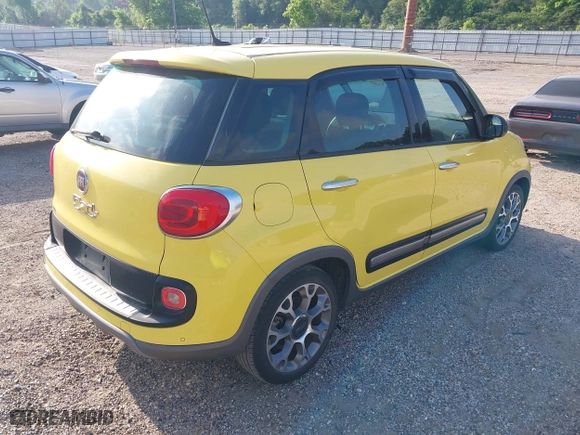 2014 FIAT 500L Trekking with VIN ZFBCFADH7EZ022679, listed as a IAAI auction lot 42053114 with 73,742 mi miles. Bid and sale history available at carsss.com. Image 4.