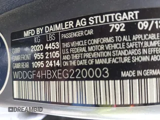 2014 Mercedes-Benz C 250 Sport z VIN WDDGF4HBXEG220003, wystawiony jako IAAI lot #41473006 z przebiegiem 98 949 mil mil oraz . Historia ofert i sprzedaży dostępna na DreamBid. Obrazek 9.