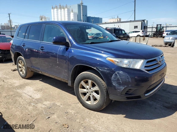 2013 Toyota Highlander with VIN 5TDBK3EHXDS181307, listed as a Copart auction lot 52070624 with 151,949 mi miles and Non Repairable. Bid and sale history available at carsss.com. Image 4.