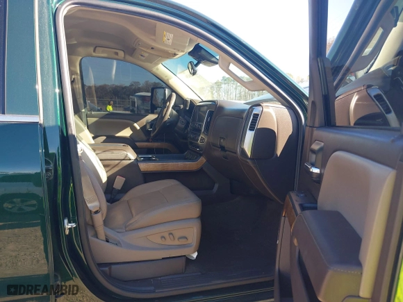 2015 Chevrolet Silverado 1500 LTZ with VIN 3GCUKSEC1FG173590, listed as a IAAI auction lot 41700436 with 117,102 mi miles. Bid and sale history available at carsss.com. Image 5.