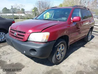 2006 Toyota Highlander w/3rd Row with VIN JTEDP21A360107404, listed as a IAAI auction lot 41828566 with 177,935 mi miles. Bid and sale history available at carsss.com. Image 2.
