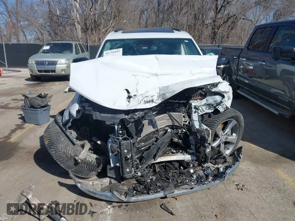 2022 Jeep Grand Cherokee Limited with VIN 1C4RJJBG1N8568383, listed as a IAAI auction lot 41734465 with 42,410 mi miles and . Bid and sale history available at DreamBid. Image 13.