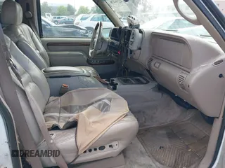 2000 Cadillac Escalade с VIN 1GYEK63R9YR180416, выставлен на аукционе IAAI как лот 42200278 с пробегом 145 848 миль миль и . История ставок и продаж доступна на DreamBid. Изображение 5.