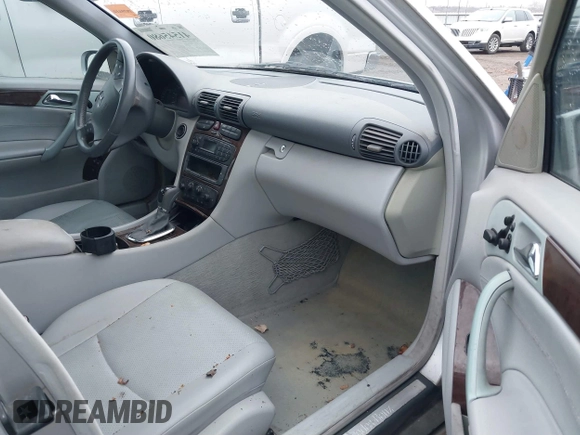 2002 Mercedes-Benz C 230/260/280/320 with VIN WDBRF61J42F252428, listed as a IAAI auction lot 41545680 with Not provided miles and . Bid and sale history available at DreamBid. Image 5.