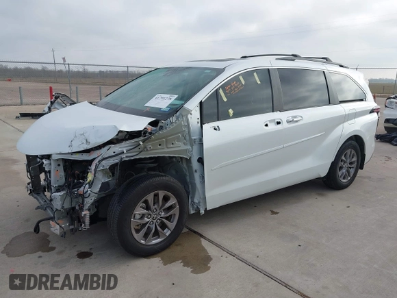 2023 Toyota Sienna XLE с VIN 5TDYRKEC4PS141247, выставлен на аукционе IAAI как лот 41791278 с пробегом 24 851 миль миль и . История ставок и продаж доступна на DreamBid. Изображение 2.