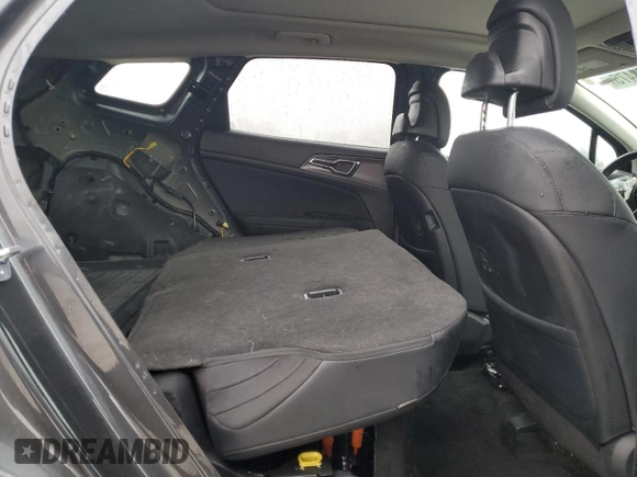 2024 Kia Sportage SX-Prestige с VIN KNDPXCDG1R7121126, выставлен на аукционе Copart как лот 44184475 с пробегом 15 306 миль миль и Списание • Salvage title. История ставок и продаж доступна на DreamBid. Изображение 10.