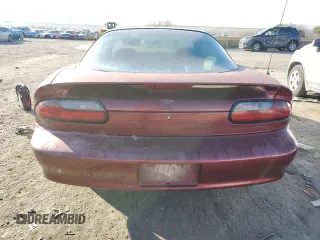 1994 Chevrolet Camaro z VIN 2G1FP22S4R2112885, wystawiony jako Copart lot #83088874 z przebiegiem 120 416 mil mil oraz Czysty tytuł • Clean title. Historia ofert i sprzedaży dostępna na DreamBid. Obrazek 6.