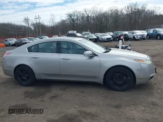2009 Acura TL Tech with VIN 19UUA86519A013039, listed as a IAAI auction lot 41656570 with 241,217 mi miles. Bid and sale history available at carsss.com. Image 13.