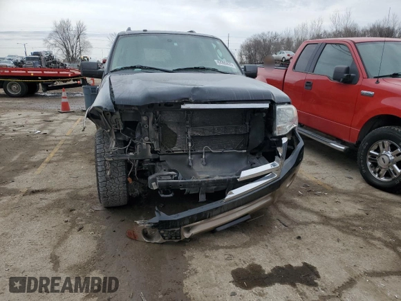 2014 Ford Expedition EL XLT with VIN 1FMJK1J59EEF56764, listed as a Copart auction lot 42995835 with 214,211 mi miles and Salvage Title. Bid and sale history available at carsss.com. Image 5.