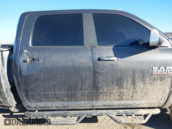2018 Ram 2500 Laramie with VIN 3C6UR5FL4JG328614, listed as a IAAI auction lot 41420341 with 188,142 mi miles and . Bid and sale history available at DreamBid. Image 14.